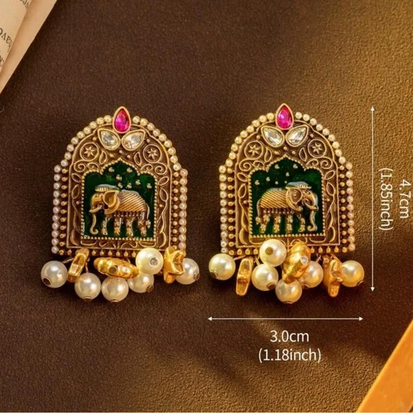 Vintage Elegant Gold and Green Elephant Earrings - Picture 4 of 4